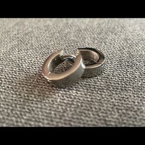 Men’s hoop earrings